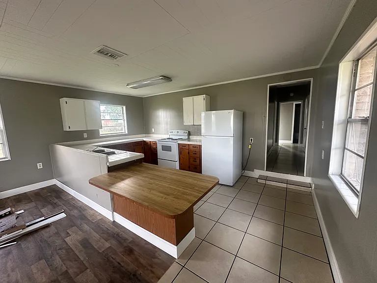 2812 Clemons Rd — Photo 10