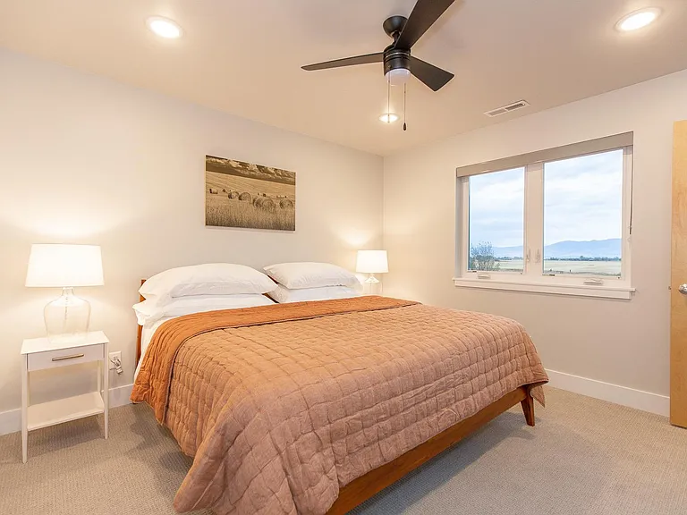 702 Circle F Trl #B — Photo 18