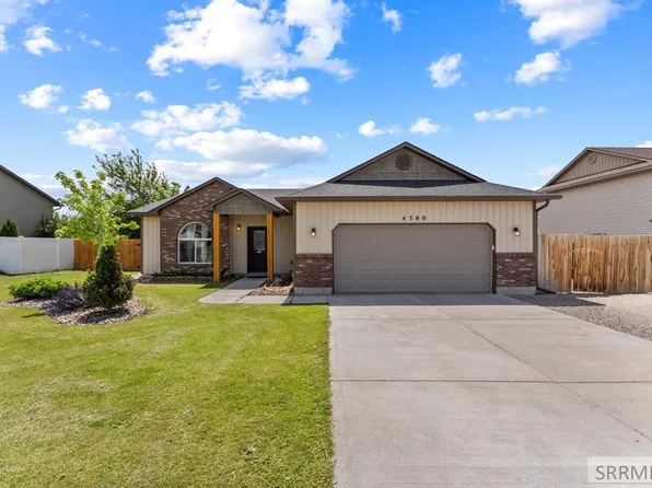 4380 High Desert Dr, Ammon, ID 83406