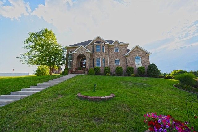 1st image of 82 Dogwood Cir