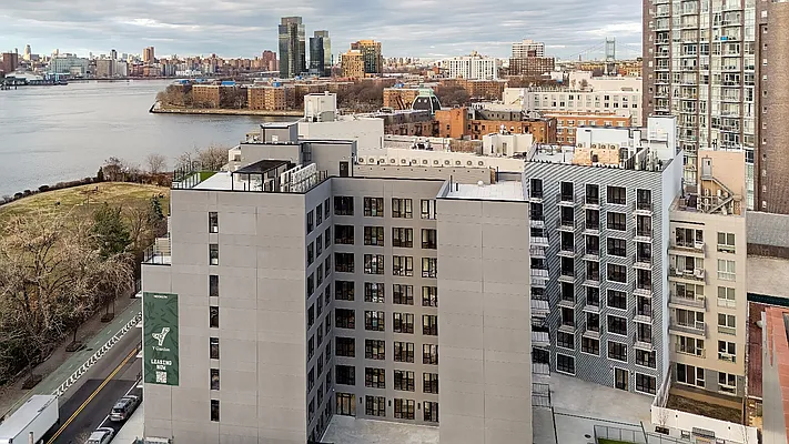 Rented by Nooklyn NYC LLC | media 90