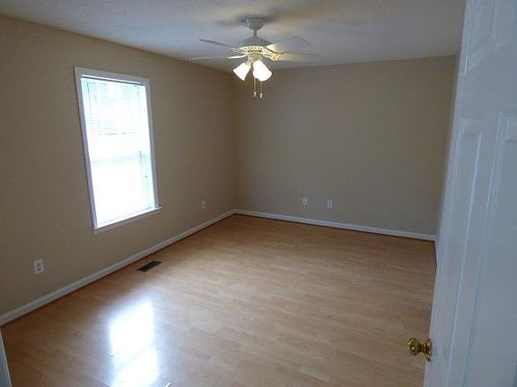 5th image of 1509 Laurel Ct
