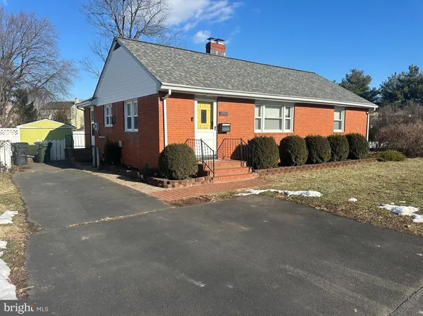 8754 Signal Hill Rd, Manassas, VA 20110