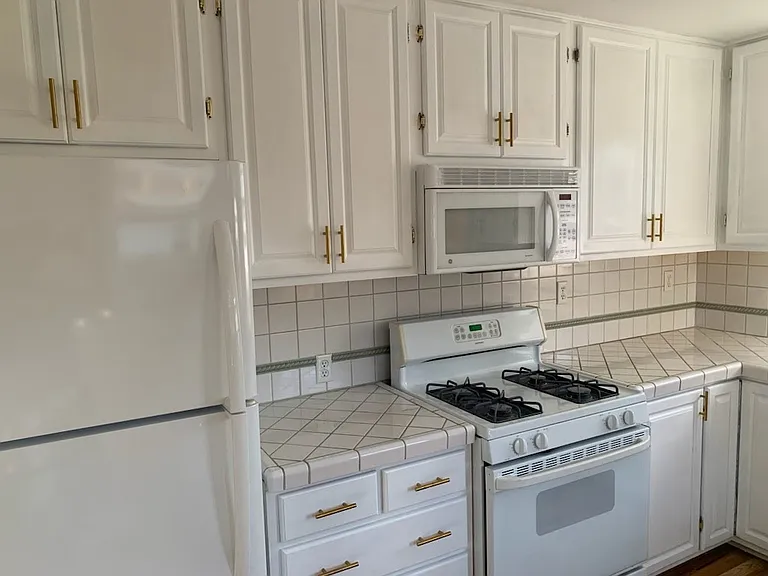 977 Arnold Way — Photo 19