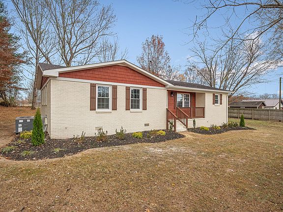 3rd image of 52 Sherwood Vale Cir