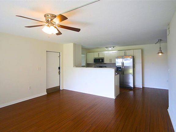 3rd image of 2938 Clark Rd APT 103