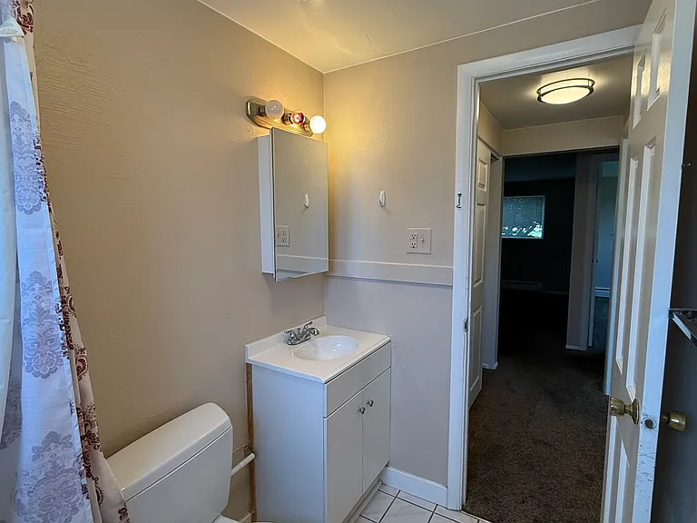 2326 S Linden Ct #A — Photo 11