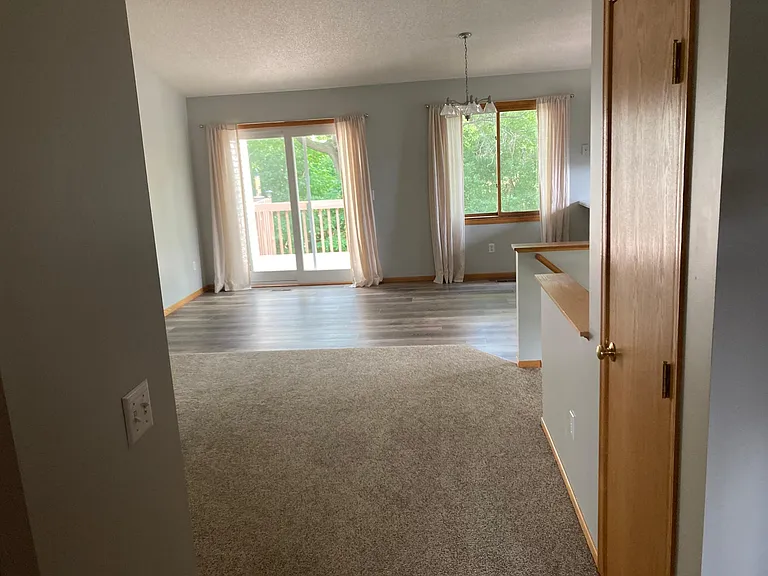 945 Countryside Rd — Photo 4