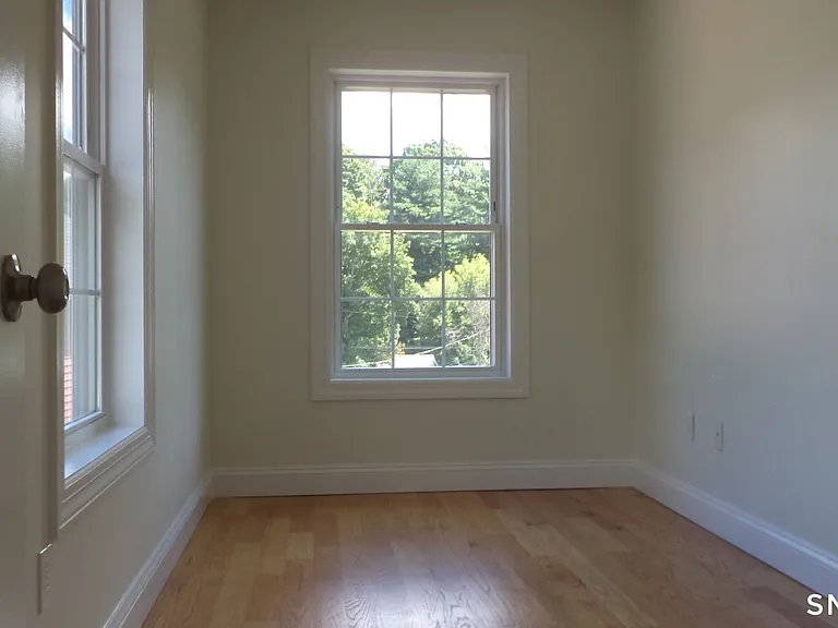 33 Maple Ave #A — Photo 11
