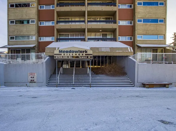 8735 165th St NW #133, Edmonton, AB T5R 2R6