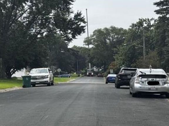 Exterior Neighborhood (street photo)