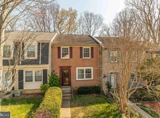 2056 Mayflower Dr, Woodbridge, VA 22192