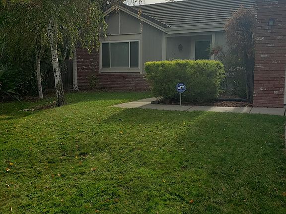 2nd image of 2987 Burl Ct