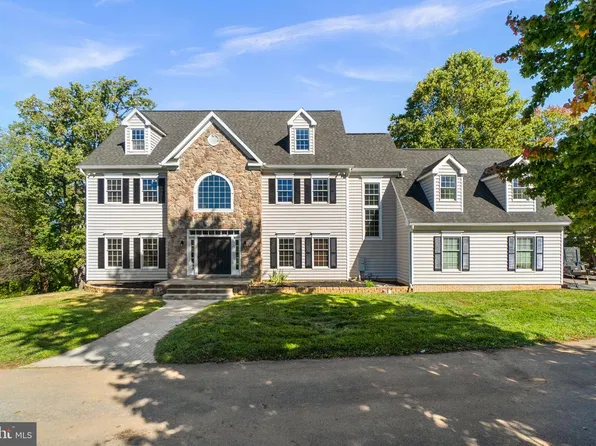 5859 W Falls Rd, Mount Airy, MD 21771