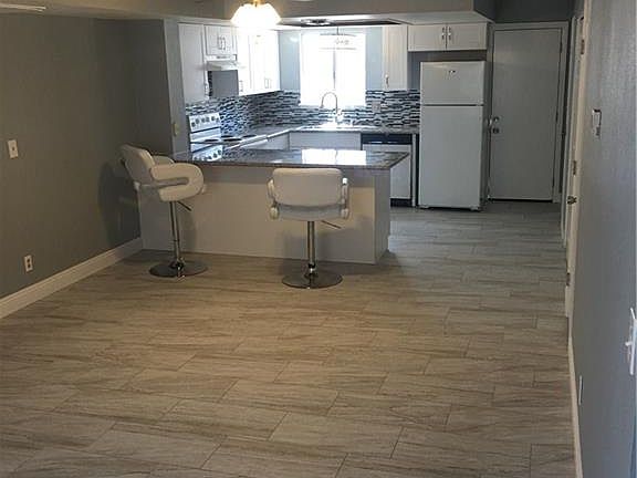 3rd image of 6267 W Washington Ave