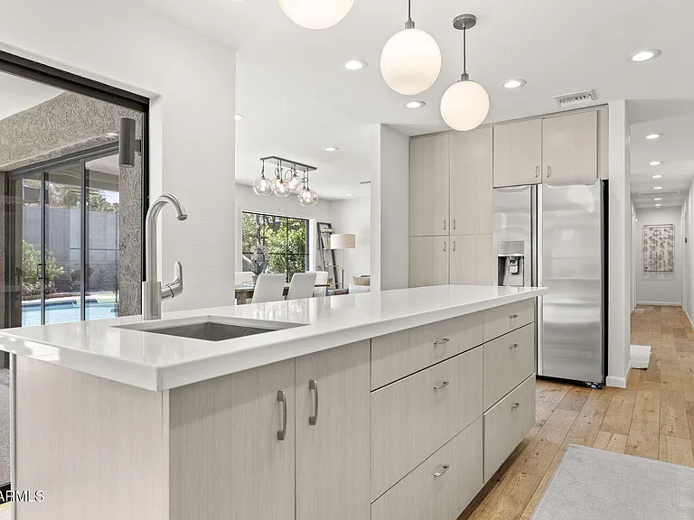 2601 E Sahuaro Dr — Photo 12