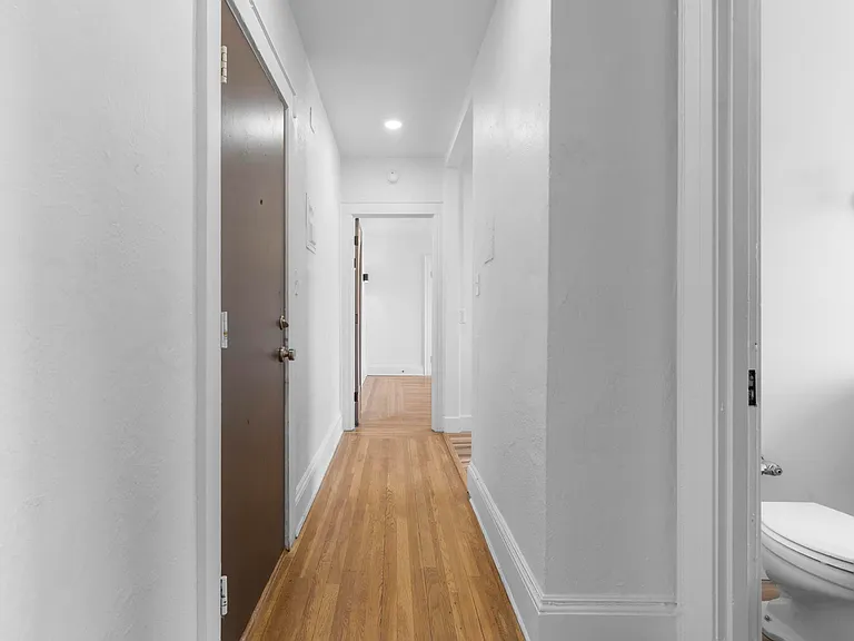 22 High St #C1 — Photo 17