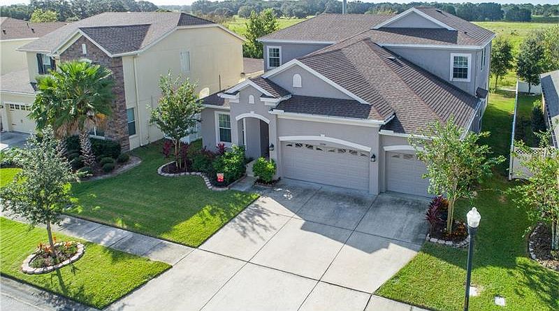 1st image of 32550 Summerglade Dr