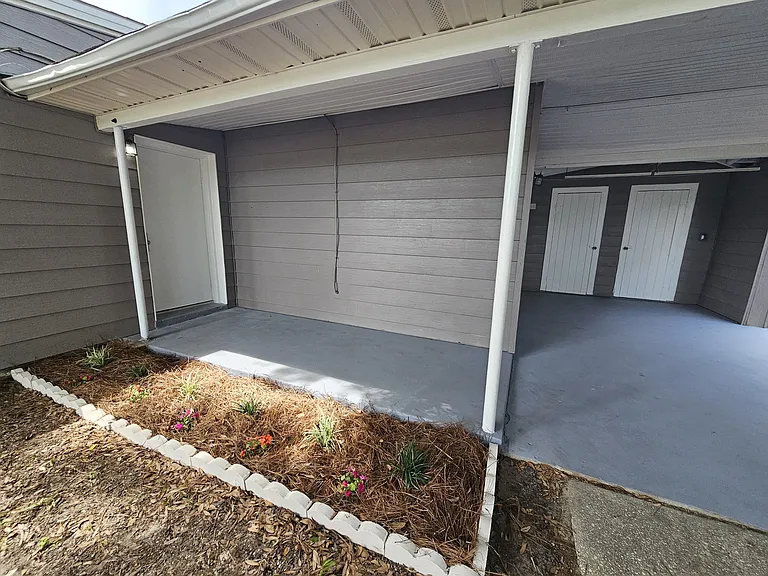 75 S Madison Dr — Photo 1