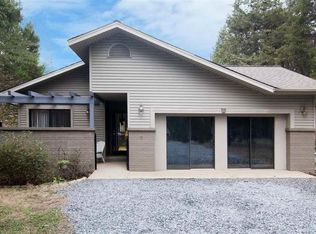 6 Slice Rd, Palmyra, VA 22963