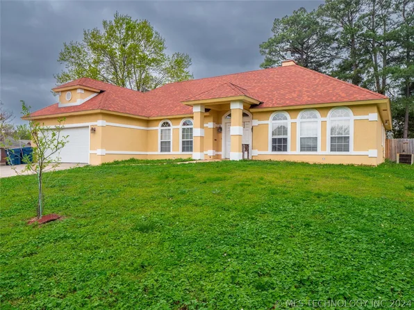 607 Nelson Ln, McAlester, OK 74501