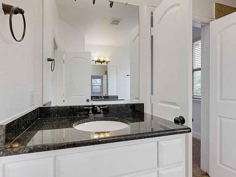712 Davinci Ct — Photo 14