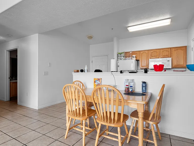 442 W 1430th St S #317 — Photo 3