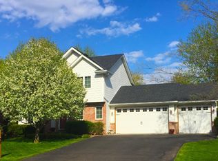 1095 Creekside Xing, Stillwater, MN 55082