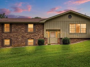 3945 Bow St NE, Cleveland, TN 37312