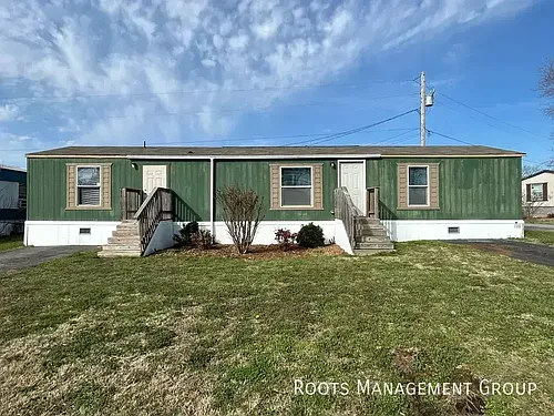 172 Riviera Courts Dr Photo 1
