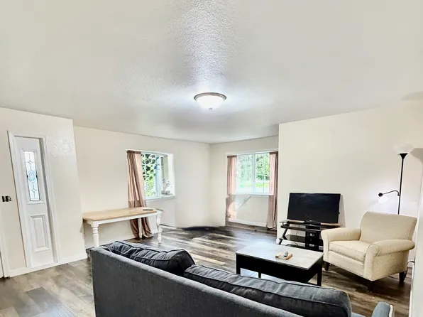 1601 14th St, Anacortes, WA 98221
