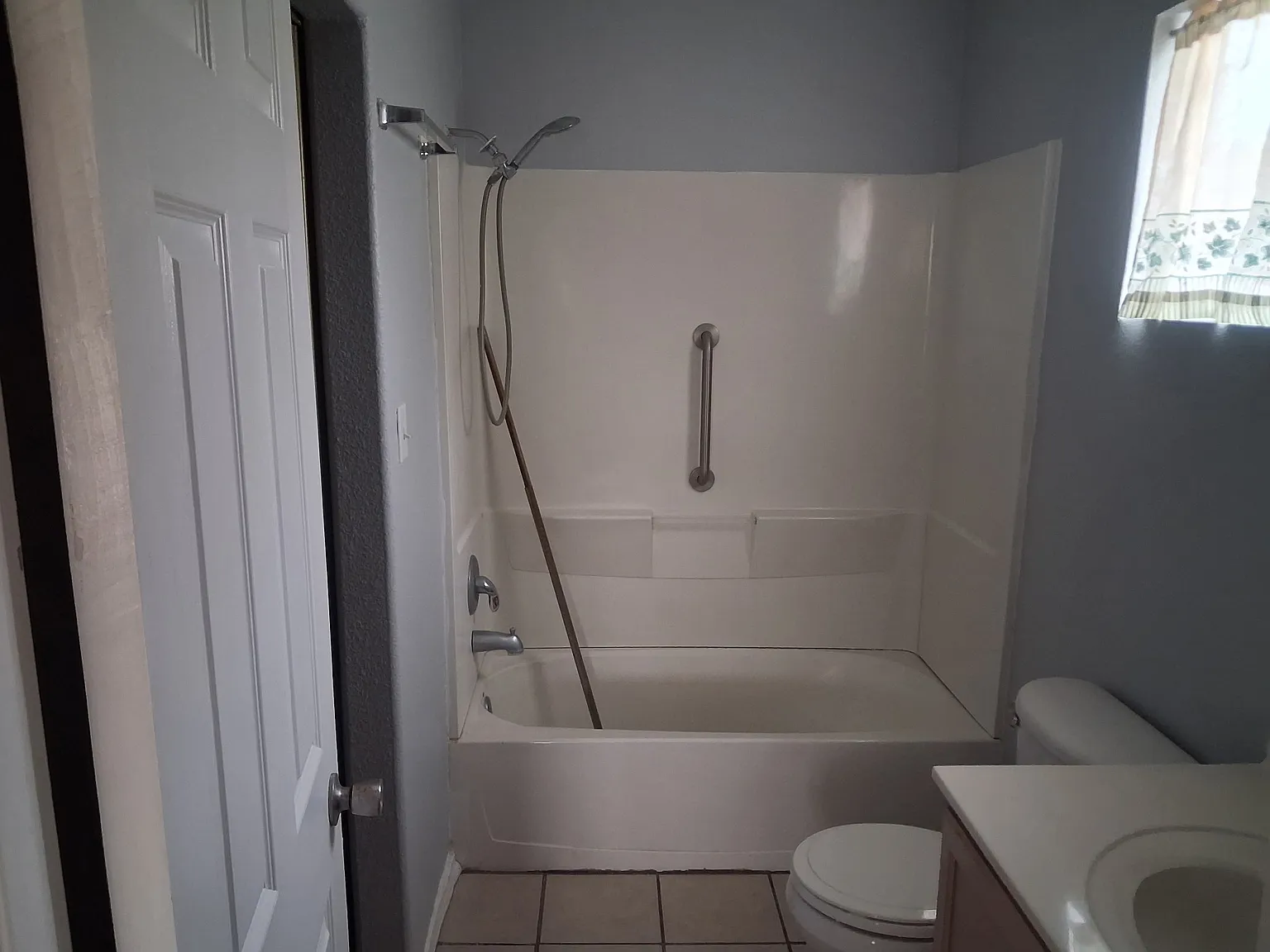 3 bed, 1248 sqft, $1,950 — Photo 3