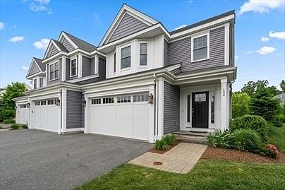 1st image of 144 Oxbow Rd #144
