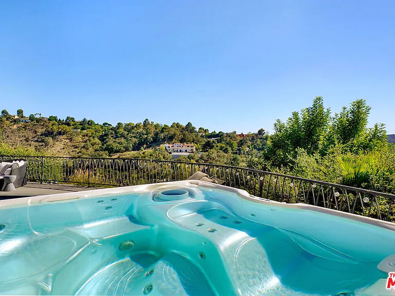 9738 Arby Dr — Photo 13