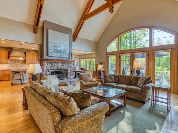 10689 Commodore Cir Unit 702, Sister Bay, WI 54234