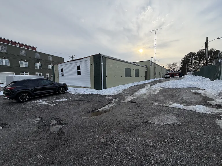 11001 York Rd — Photo 6