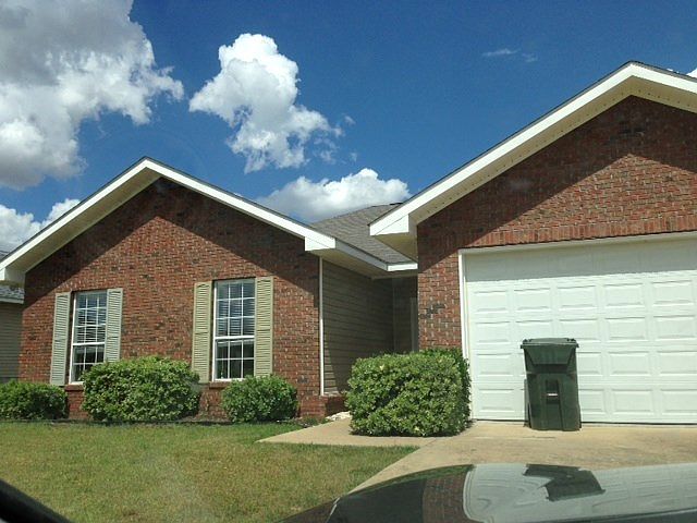1st image of 110 Powder Horn Dr