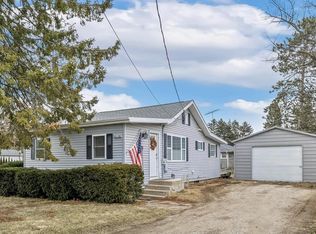 N1340 Cedar Rd, Pell Lake, WI 53128