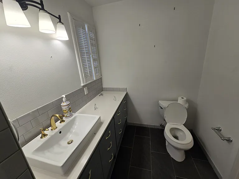 441 Montclair Dr — Photo 12