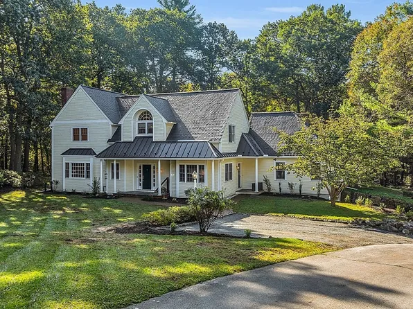 117 Channing Rd, Concord, MA 01742