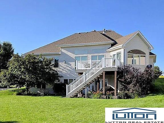 2nd image of 165 Eagle View Dr