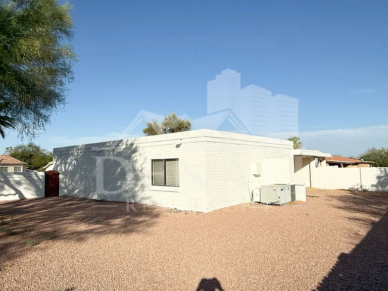 15076 N Escondido Dr #A — Photo 21