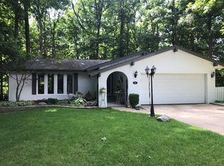 30 Shorewood Ct, Danville, IL