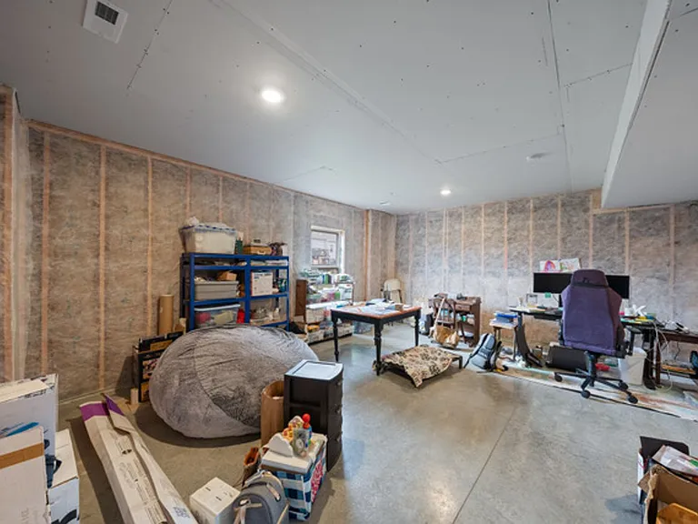 16083 Ryan Cir — Photo 24