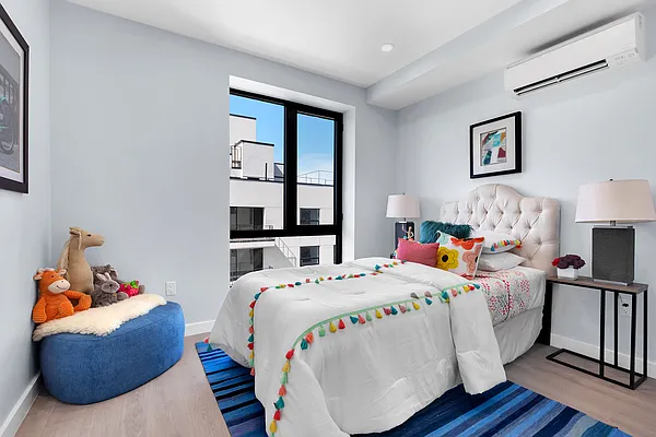 Sold by Compass | media 5