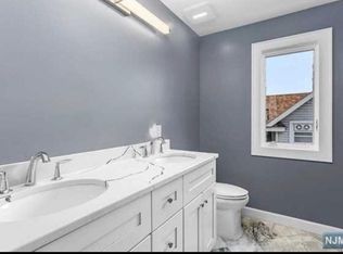 353 Hoboken Rd #B, Carlstadt, NJ 07072