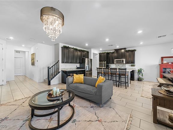 5th image of 12479 Piazzo St