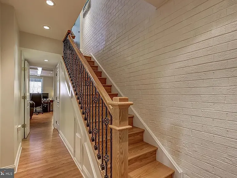 8120 Inverness Ridge Rd — Photo 20