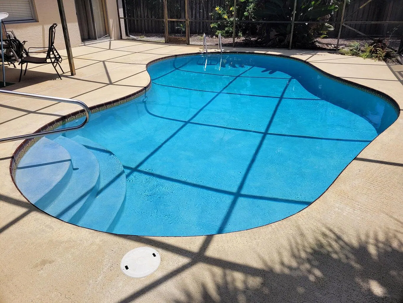 2 bed, 2.0 bath, 1300 sqft, $3,900 — Photo 2