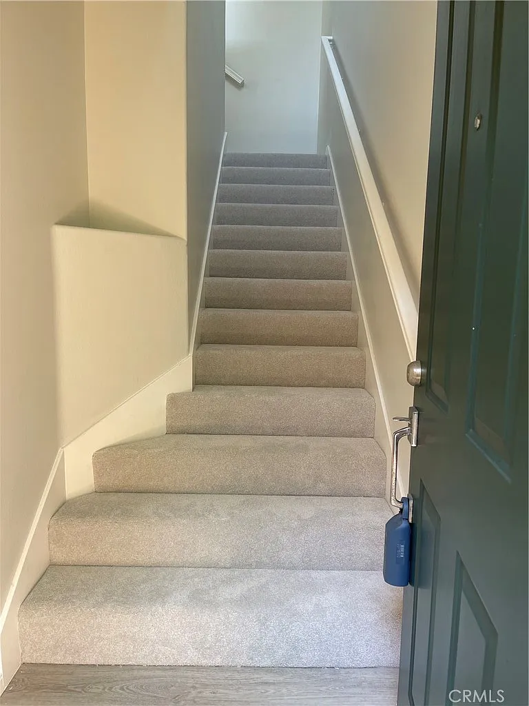 2 bed, 1330 sqft, $3,650 — Photo 4